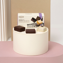 Load image into Gallery viewer, Wooden box Gift package