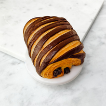 Load image into Gallery viewer, Pain au chocolat