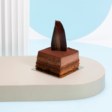 Load image into Gallery viewer, Grand Gerbeaud cake selection