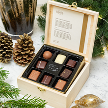 Load image into Gallery viewer, Bonbon selection in wooden box 160g
