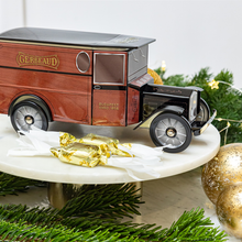 Load image into Gallery viewer, Zserbó Christmas bonbon in Gerbeaud car 200g
