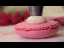 Videó betöltése és lejátszása a galériamegjelenítőben: Epres vaníliás macaron (gluténmentes)
